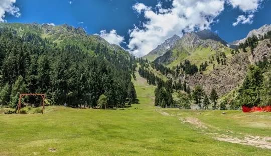 8 Days Hunza Skardu Tour by Road