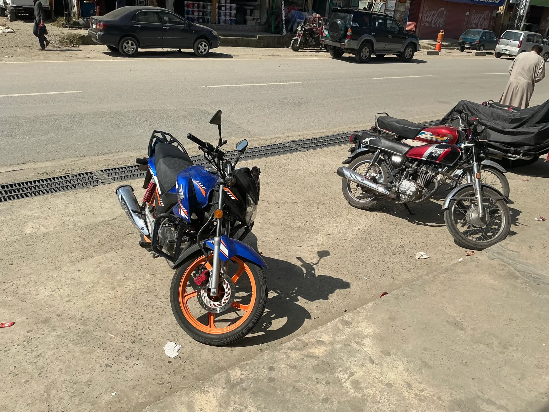 Bike on rent in Muzaffarabad — Pakistan Travel Guide motorcycle for travellers