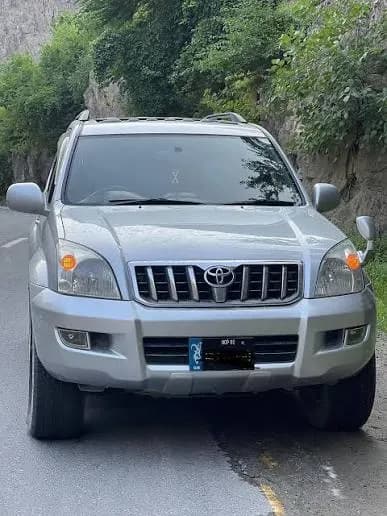 rent-toyota-prado-4x4-in-gilgit