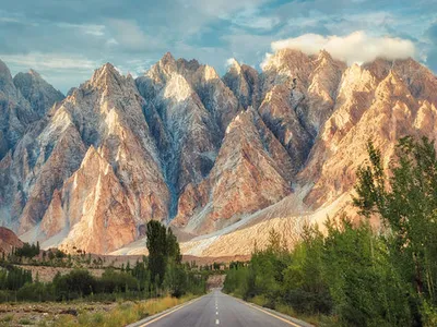 10 Days Hunza Skardu Tour by Road