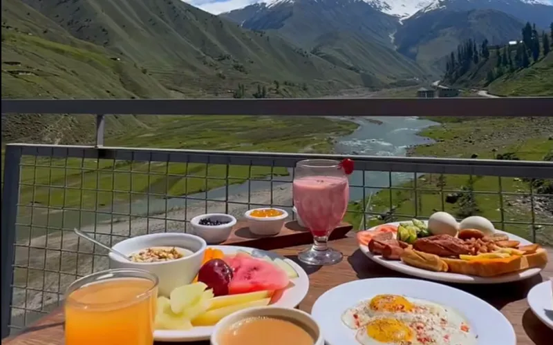 4 days Naran Kaghan tour