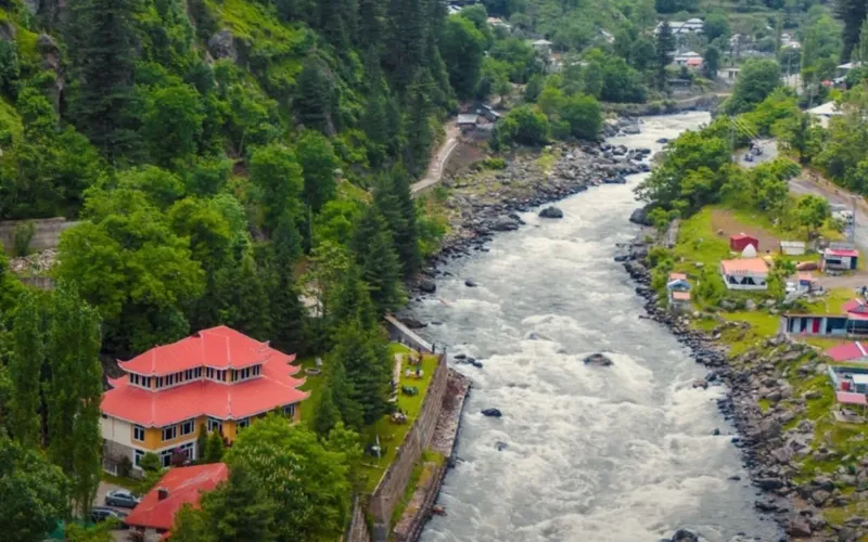 4 Days Shogran + Naran Tour
