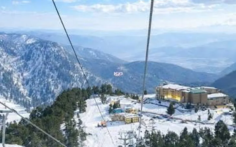 Chairlift Malam Jabba