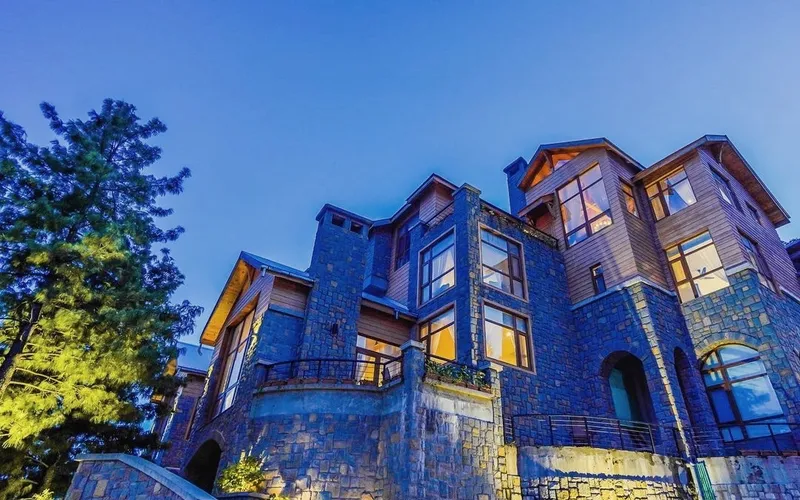 Pine Court Luxury Resort